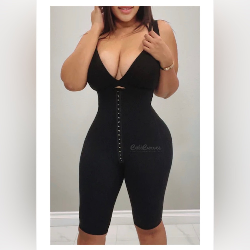 Calicurves 6172 Long Leg Guitara Shaper (Curvy Fit). Black